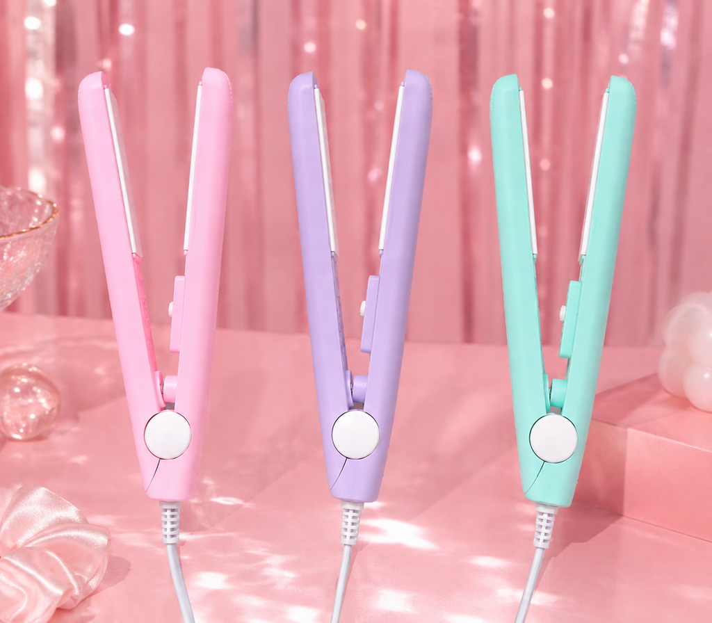 Mini Pocket Hair Straightener 🎀