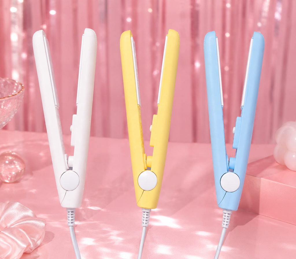 Mini Pocket Hair Straightener 🎀
